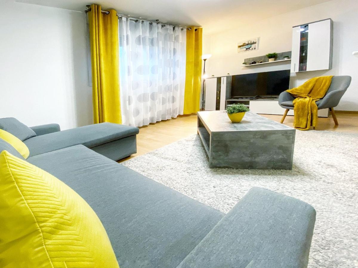 Centre Ville Au Calme , Parking Prive Interieur Car Et Bike 萨维尔纳 外观 照片